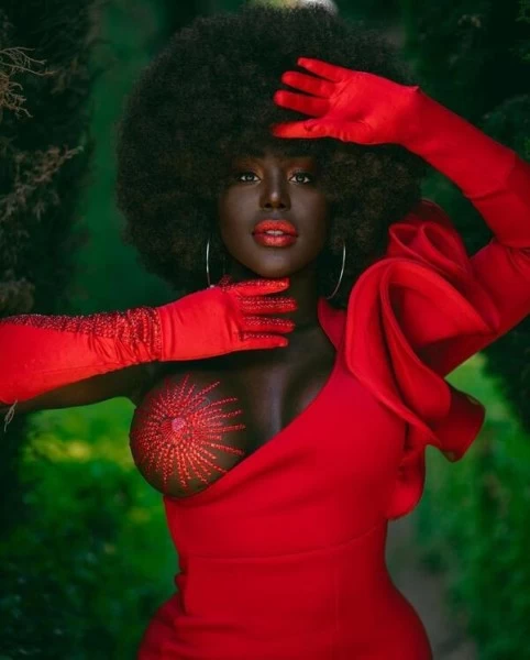 Photo 10 of Nina Jackson