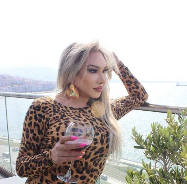 Photo 3 of Sexy-Ivana