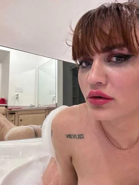 Photo 17 of Sexy Eva Bella