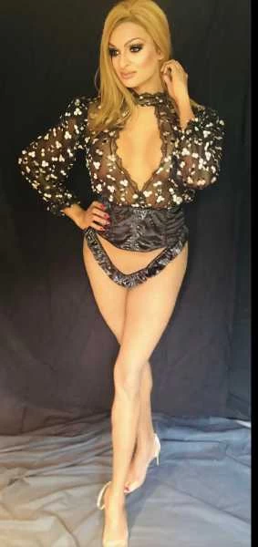 Photo 8 of Avail this week yaletown!Shelly!Busty,Elite,Trans Model,always fun, good vibes , great times