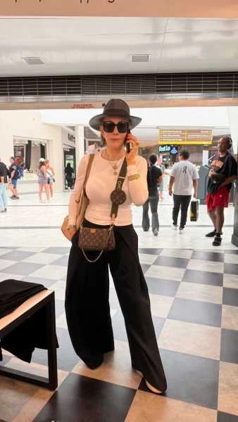 Photo 7 of SUZY HUNG with 10 inch Lolipop  - 647-624-7678  -Now Available