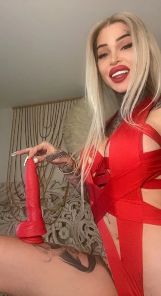 Photo 2 of TsEmylee Traveling