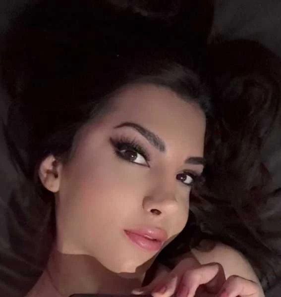 Photo 18 of XxAline  sexy Arabic here