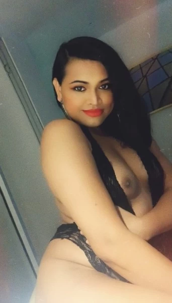 Thumbnail of Alli’s photo gallery