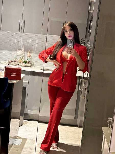 Photo 17 of ZARA KIM DASH