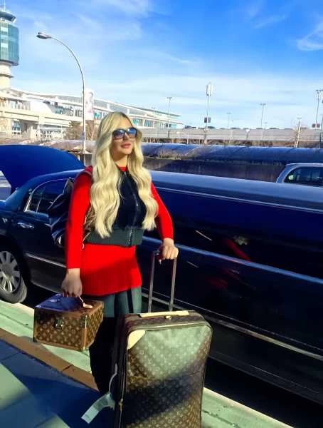 Photo 35 of Back in Montreal Few days TOP TS