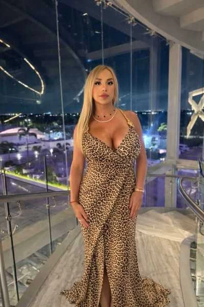 Photo 49 of Back in Montreal Few days TOP TS