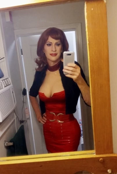 Photo 2 of Jennifer Bardot