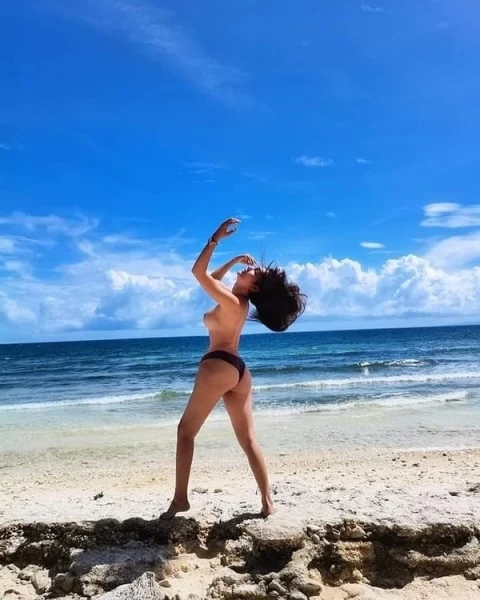 Photo 2 of FantAsSia ðŸ‘ðŸ†ðŸ’¦  Downtown Toronto River St.