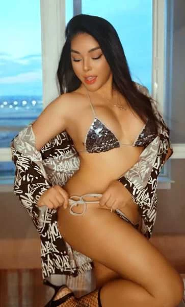 Photo 4 of SEDUCTIVE EVE-NOW IN BURNABY -OCT 29  & 30 (2days left) NXT VANCOUVER 31 & 1 (2D) nXT NANAIMO