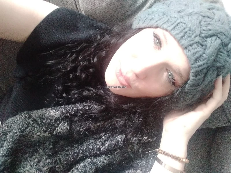 Photo 3 of (613) 909 22-88  AVAILABLE