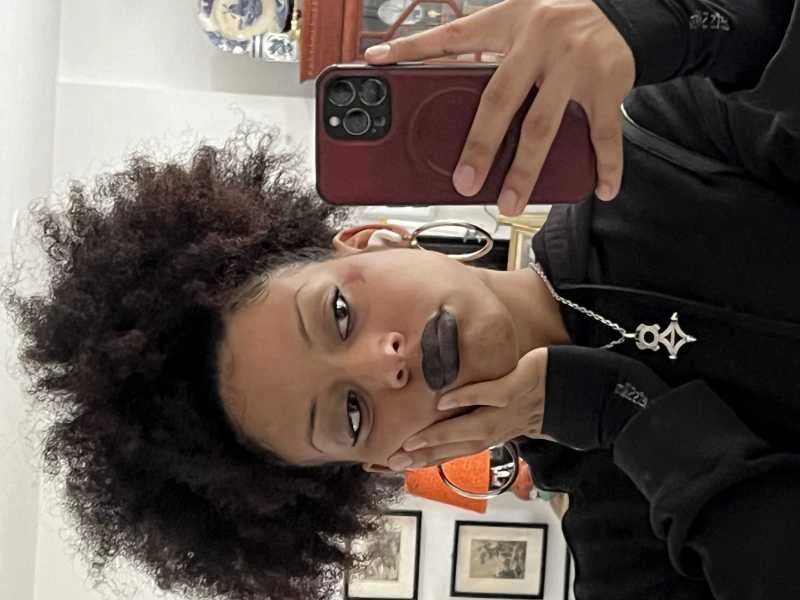 Photo 12 of Amber -Hochelaga