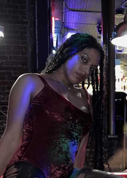 Photo 22 of Amber -Hochelaga