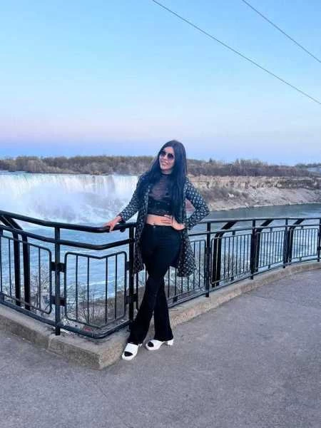 Photo 7 of Andrea collins