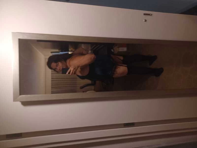 Photo 5 of Johanna googoo