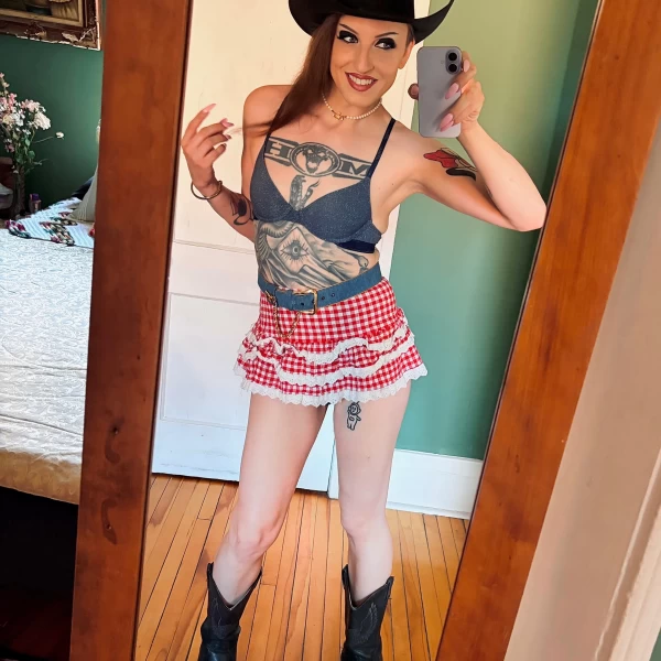 Photo 35 of Stephanie May