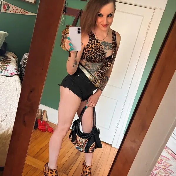 Photo 26 of Stephanie May