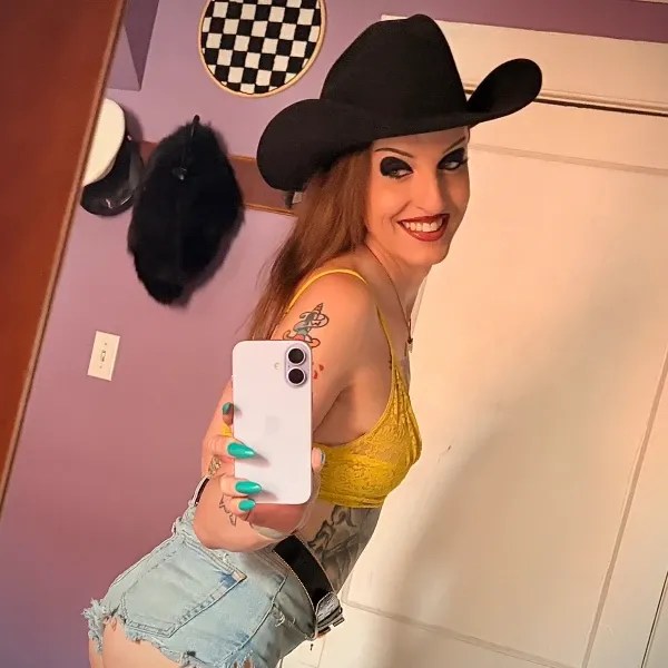 Photo 4 of Stephanie May