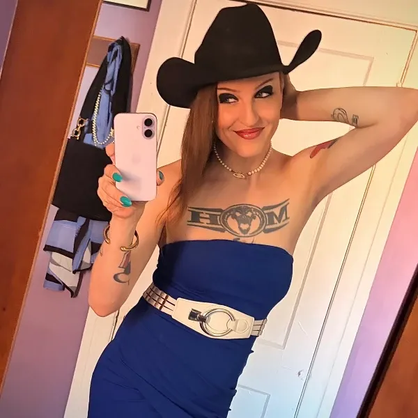 Photo 32 of Stephanie May