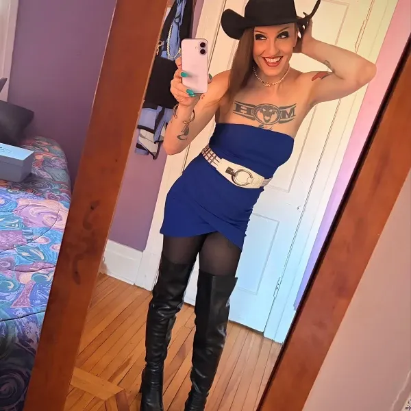 Photo 35 of Stephanie May