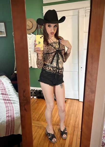 Photo 19 of Stephanie May