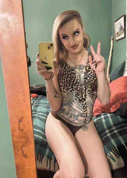 Photo 33 of Stephanie May