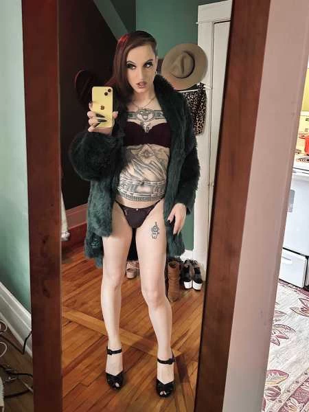 Photo 25 of Stephanie May