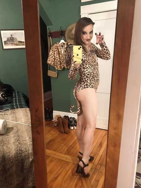 Photo 26 of Stephanie May