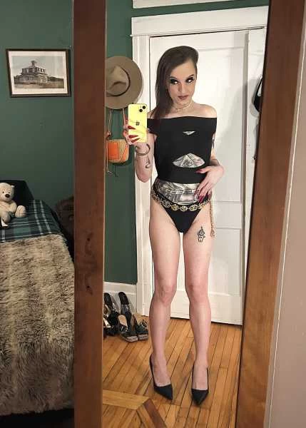 Photo 10 of Stephanie May