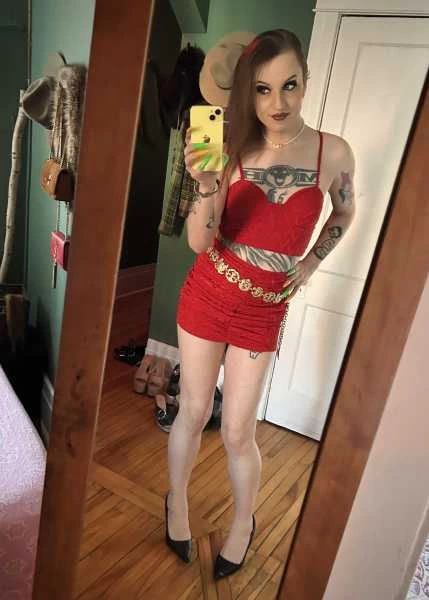 Photo 5 of Stephanie May