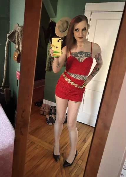 Photo 7 of Stephanie May