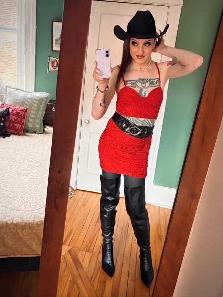 Photo 31 of Stephanie May