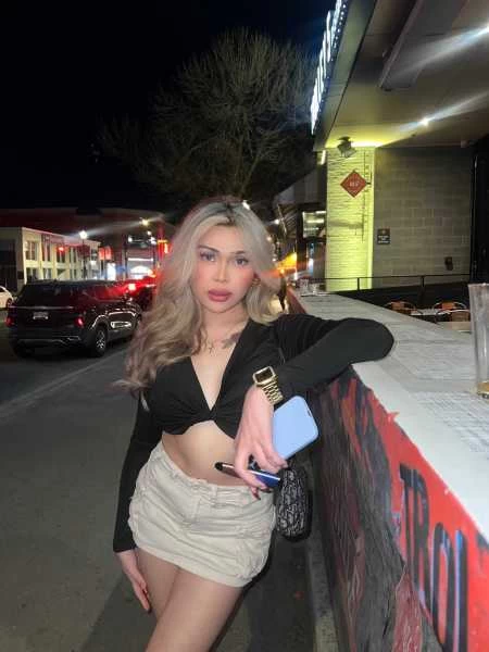 Thumbnail of Katya Santos’s photo gallery