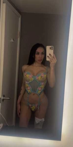 Photo 27 of FILIPINA ATHEINA LAST NIGHT