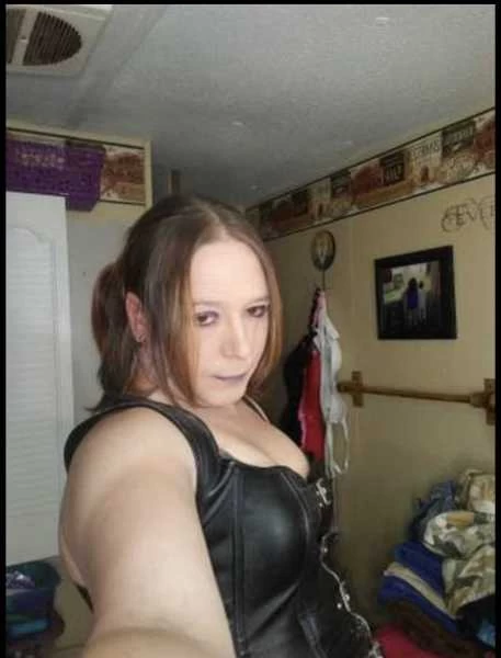 Photo 2 of Jessicaraven